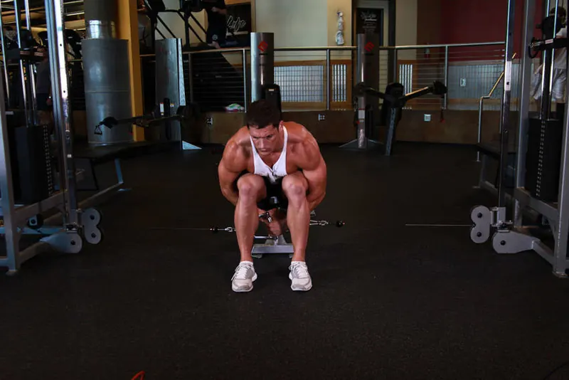 Cable Lateral Raise: starting position