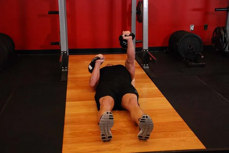 Alternating Floor Press: end position