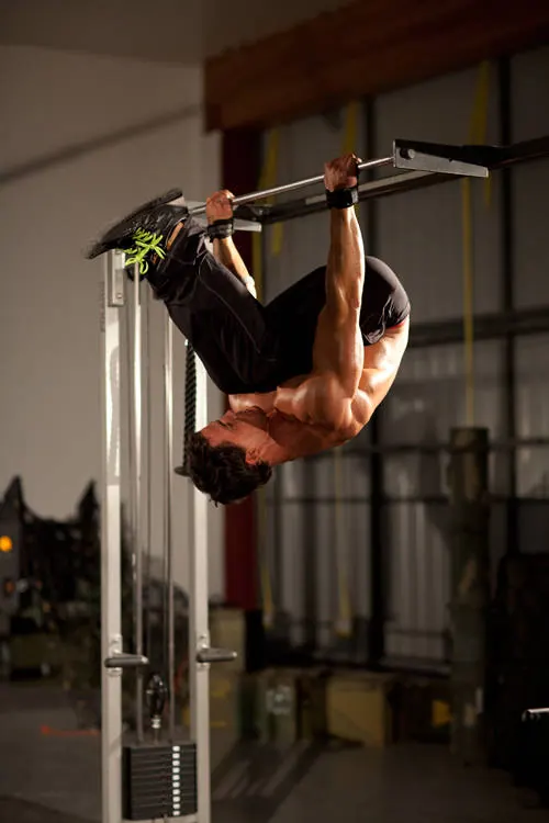 Bodyweight Mid Row: starting position