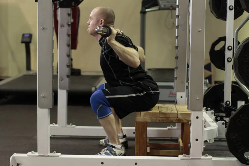 Box Squat: end position