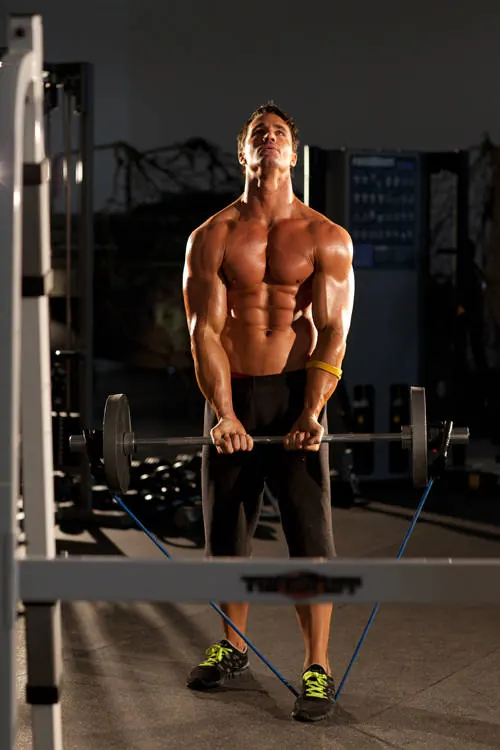 Close-Grip EZ-Bar Curl with Band: starting position