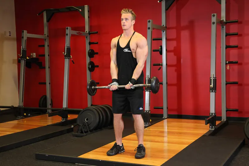 Close-Grip EZ Bar Curl: starting position