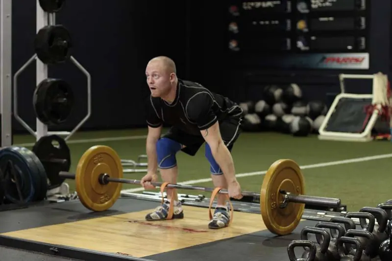 Deadlift with Bands: end position