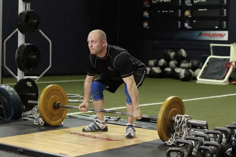 Deadlift with Chains: starting position