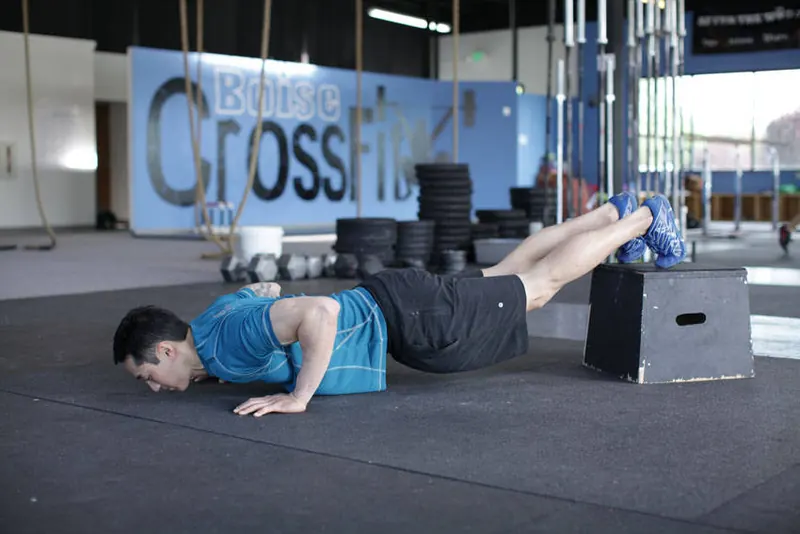 Decline Push-Up: end position