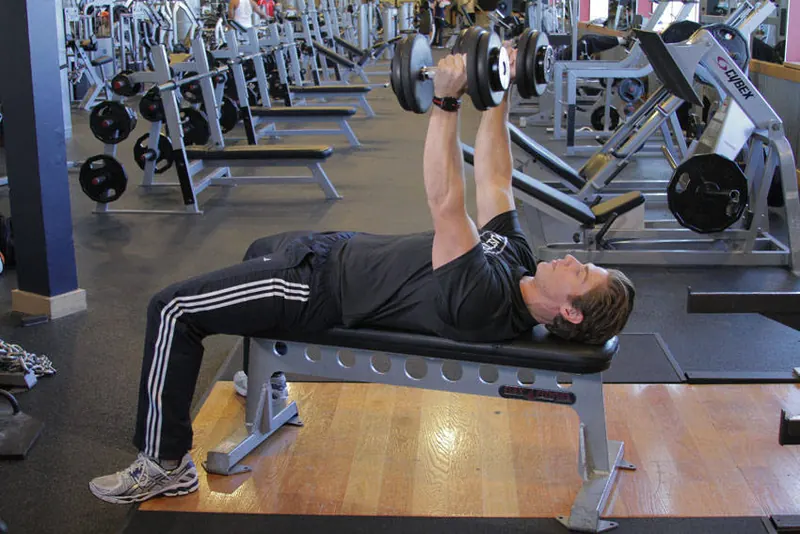 Dumbbell Bench Press with Neutral Grip: starting position