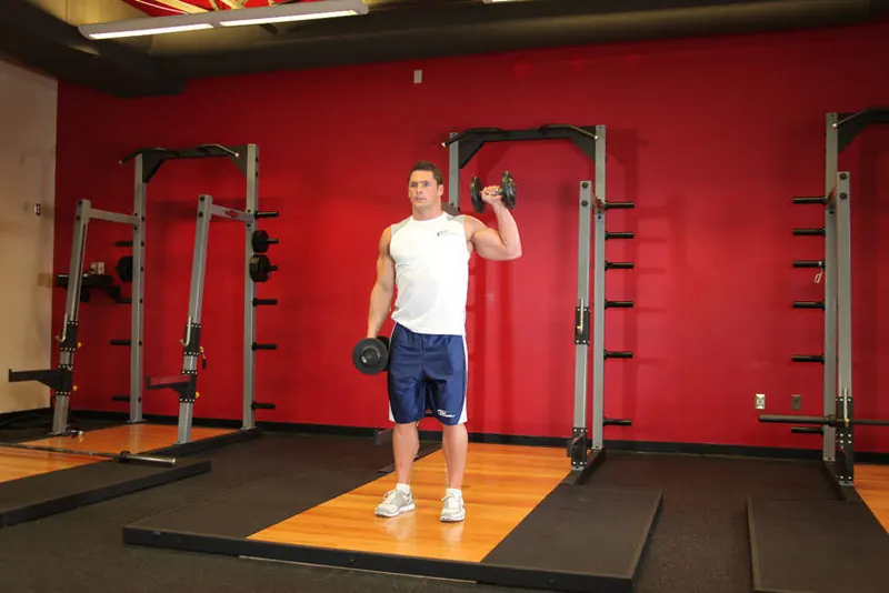 Dumbbell One-Arm Shoulder Press: starting position