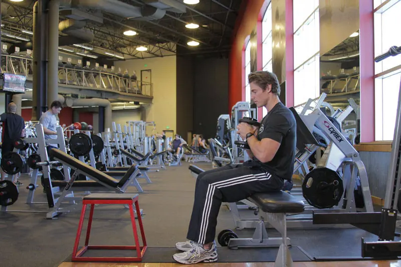 Dumbbell Seated Box Jump: starting position