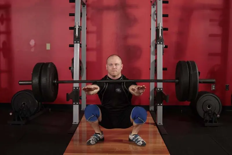 Frankenstein Squat: end position