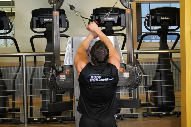 Full Range-Of-Motion Lat Pulldown: starting position
