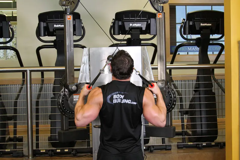 Full Range-Of-Motion Lat Pulldown: end position