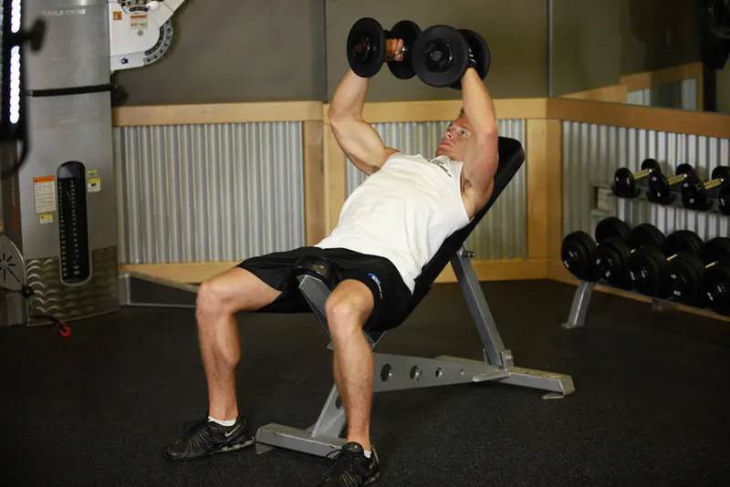 Incline Dumbbell Flyes: starting position