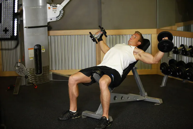 Incline Dumbbell Flyes - With A Twist: starting position