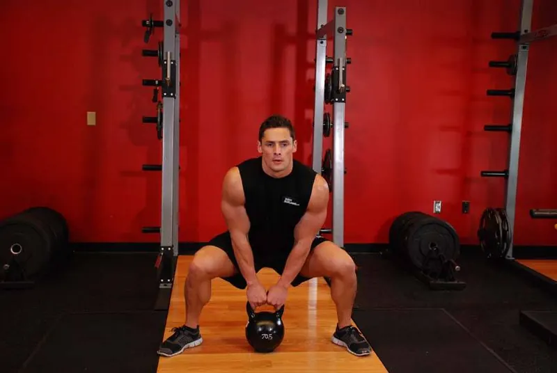 Kettlebell Sumo High Pull: starting position