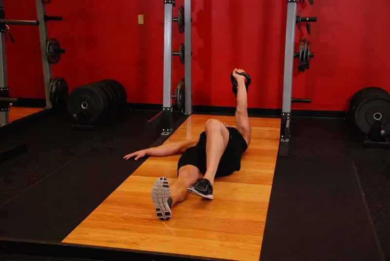 Kettlebell Turkish Get-Up (Squat style): starting position