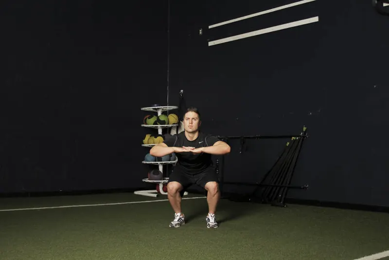 Knee Tuck Jump: starting position