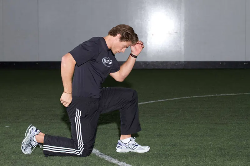 Kneeling Arm Drill: end position