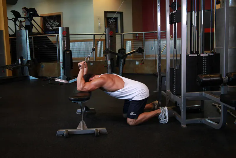 Kneeling Cable Triceps Extension: starting position