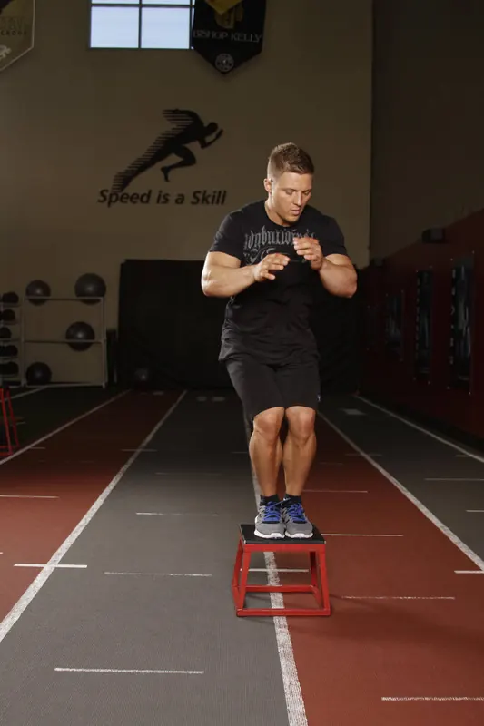 Lateral Box Jump: end position