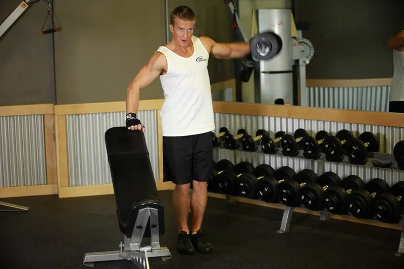 One-Arm Side Laterals: end position