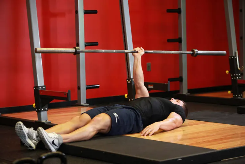 One Arm Floor Press: end position