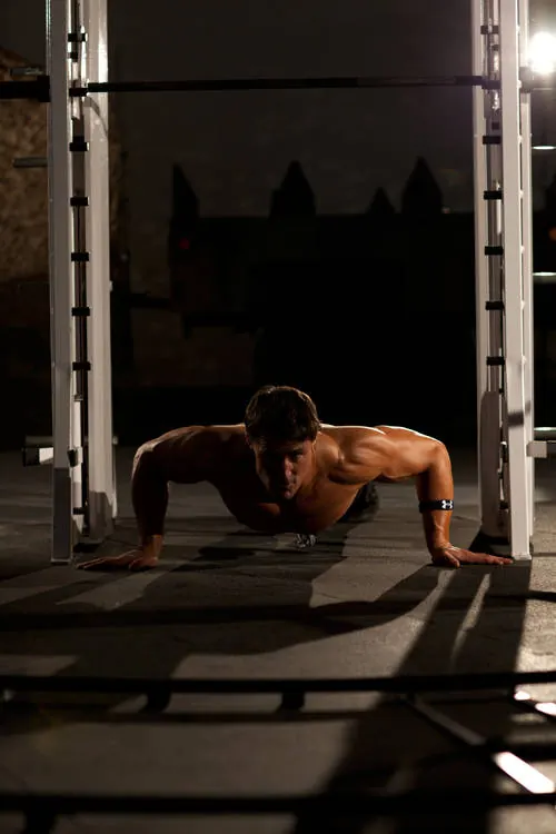 Push-Up Wide: end position