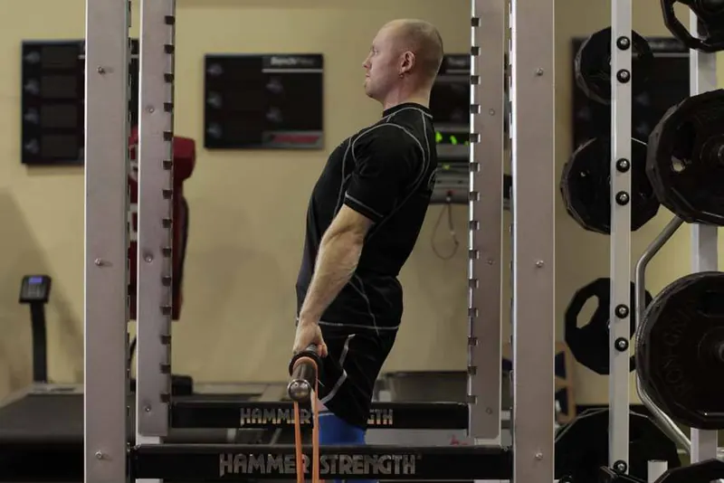 Rack Pull with Bands: end position