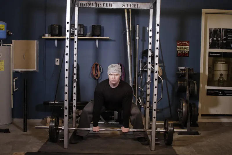 Reverse Band Sumo Deadlift: starting position