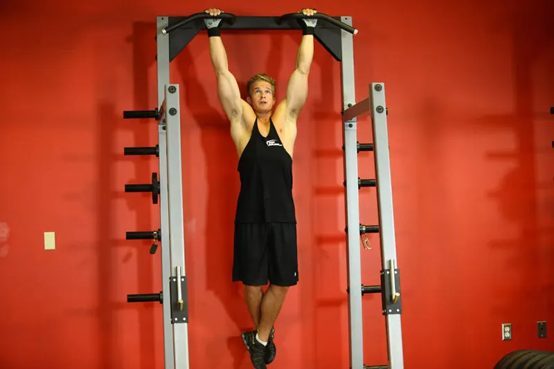 Rocky Pull-Ups/Pulldowns: starting position