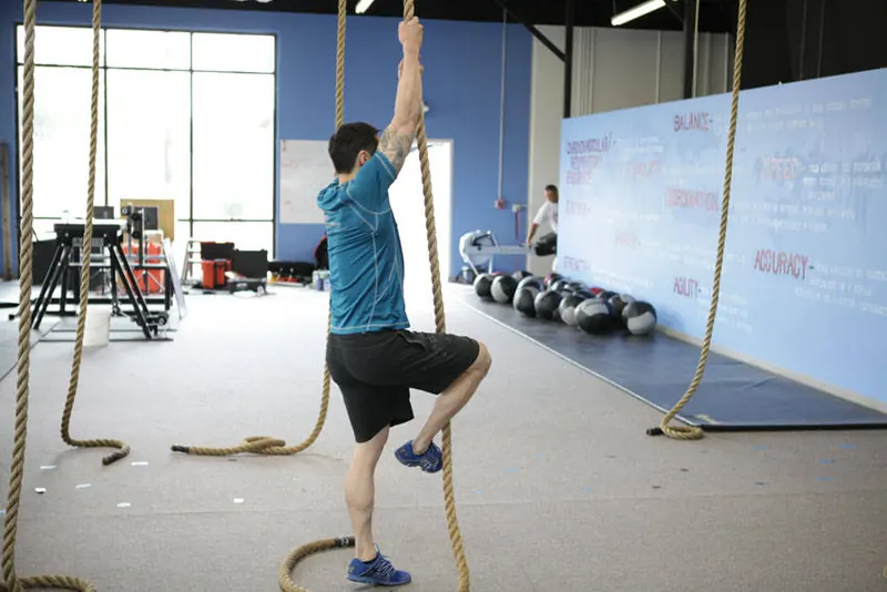 Rope Climb: starting position