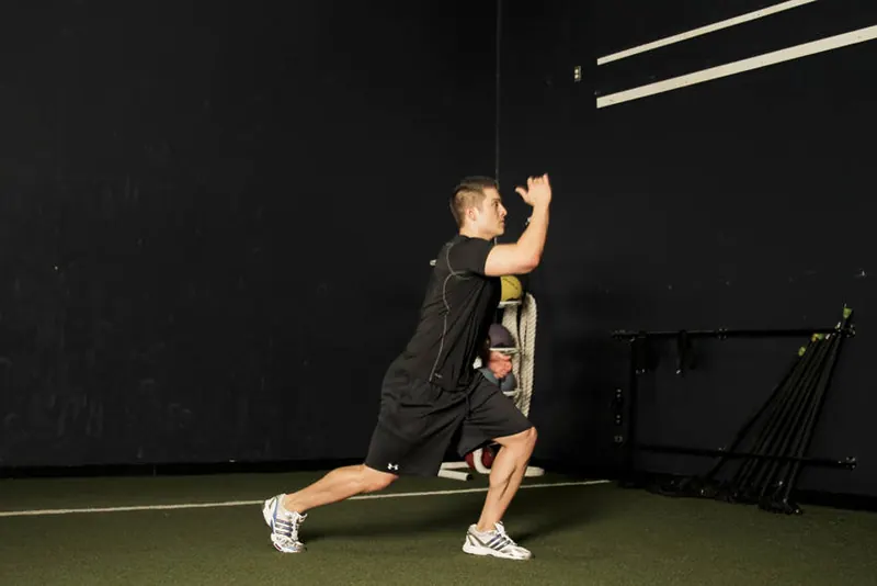 Scissors Jump: starting position