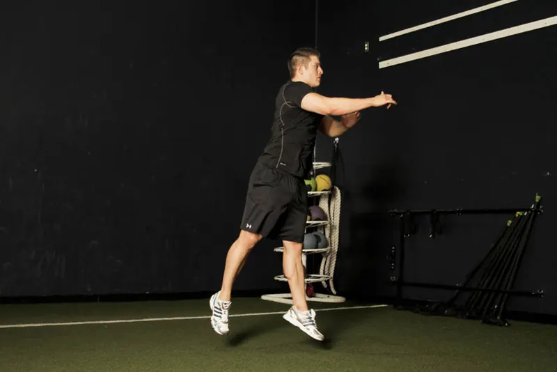Scissors Jump: end position