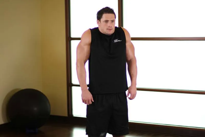 Shoulder Raise: end position