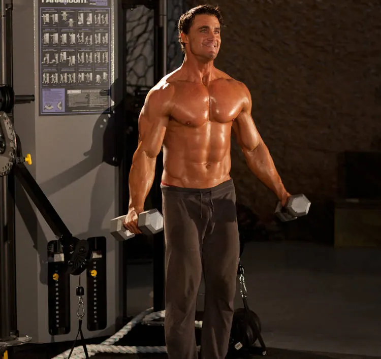 Side Laterals to Front Raise: starting position