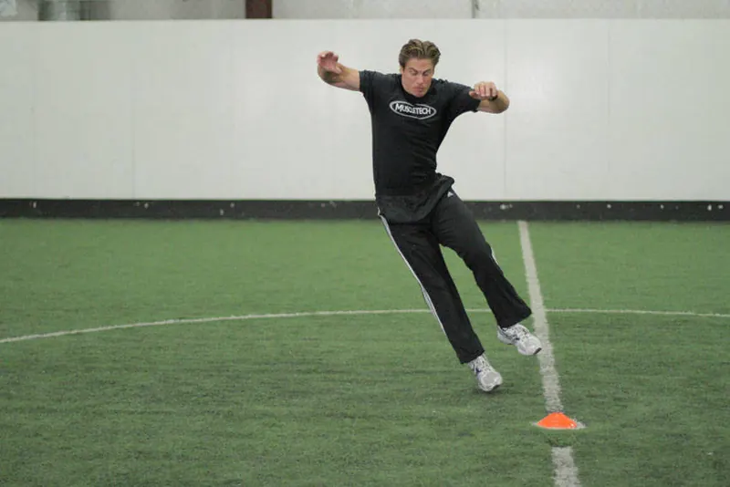 Side Standing Long Jump: end position
