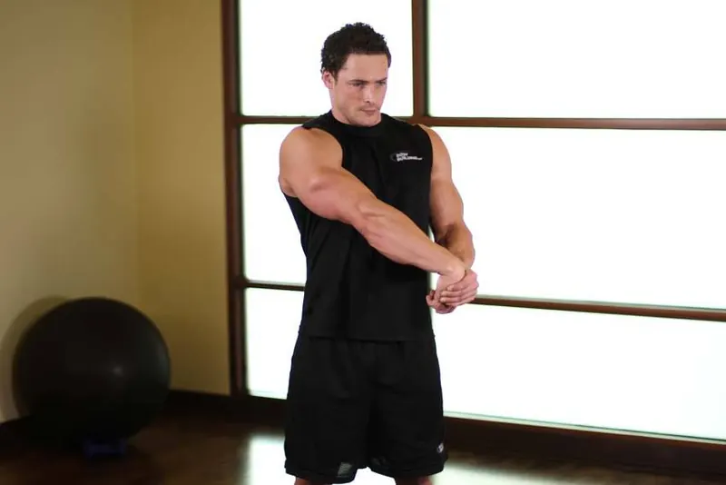 Side Wrist Pull: starting position