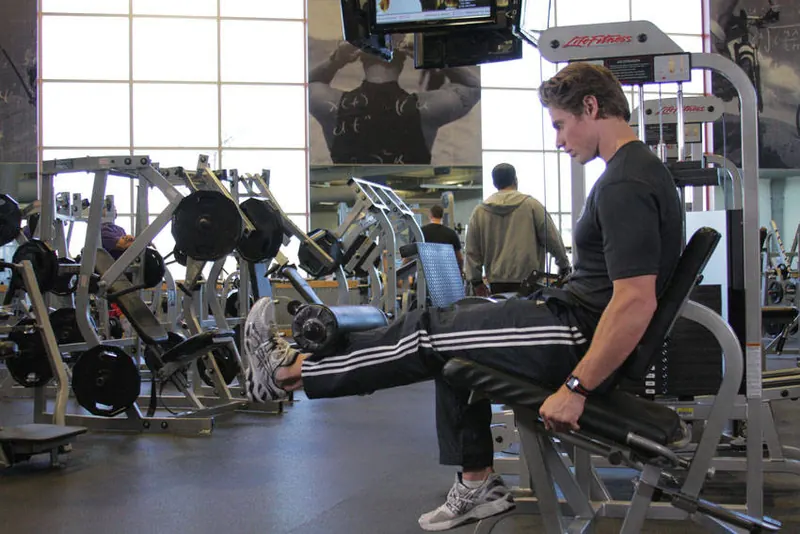 Single-Leg Leg Extension: end position