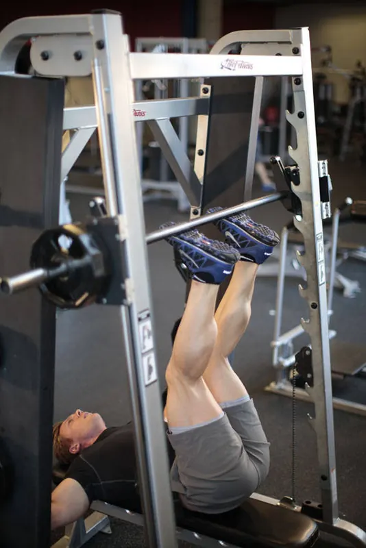 Smith Machine Hip Raise: starting position