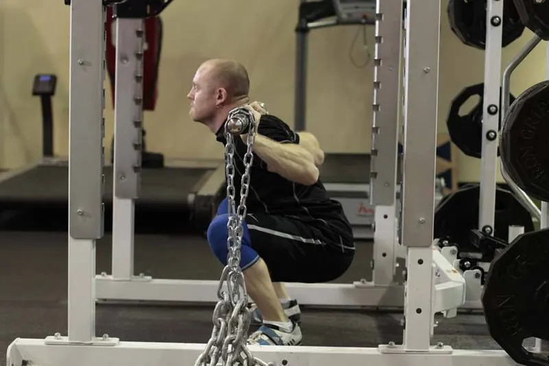 Squat with Chains: end position