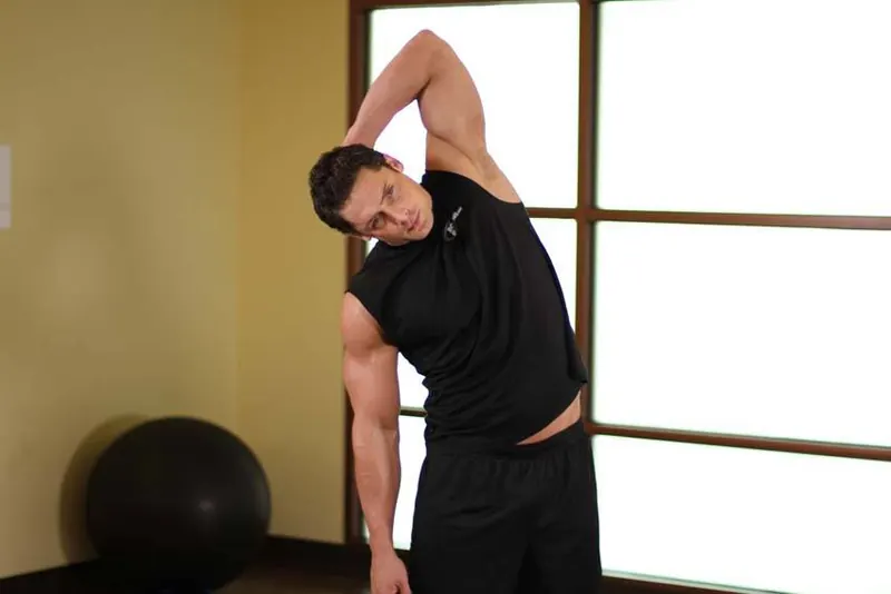 Standing Lateral Stretch: end position