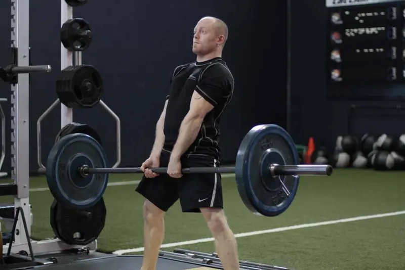 Sumo Deadlift: end position