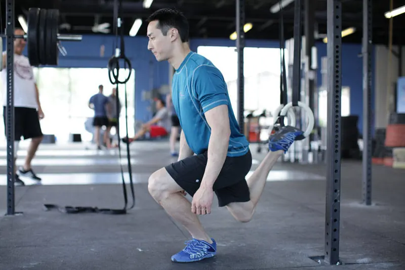 Suspended Split Squat: end position