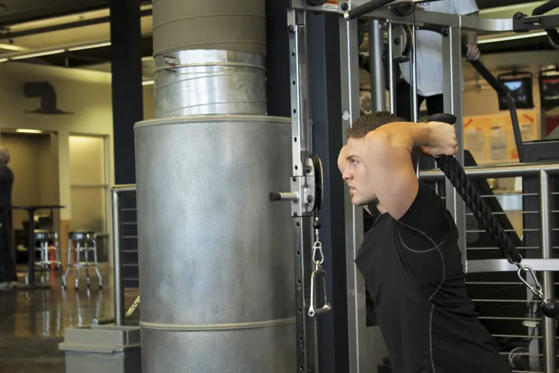 Triceps Overhead Extension with Rope: starting position
