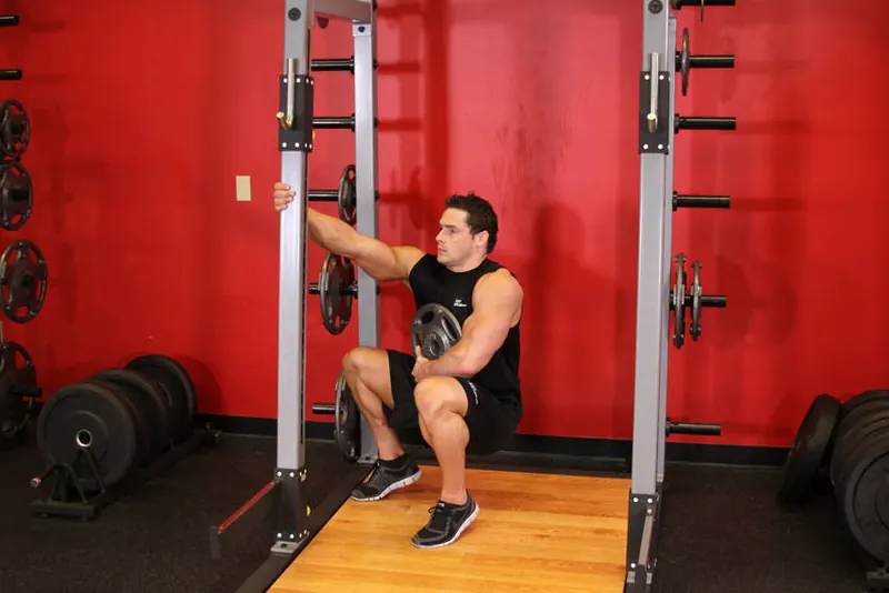 Weighted Sissy Squat: end position
