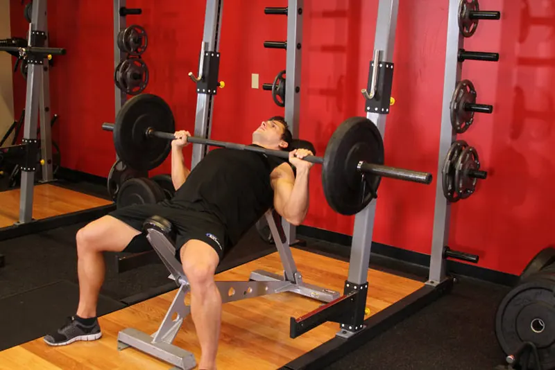 Incline Bench Press: end position