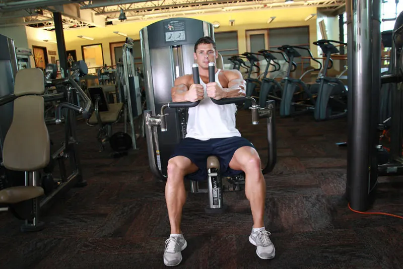 Pec Deck: starting position