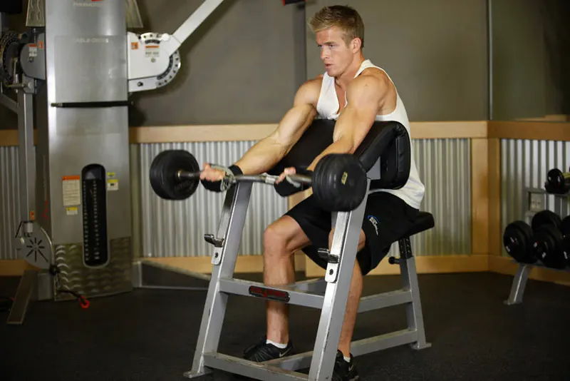 Preacher Curl: starting position