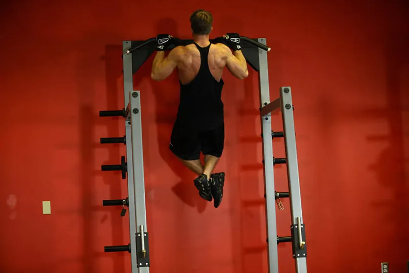 Pull Up: end position