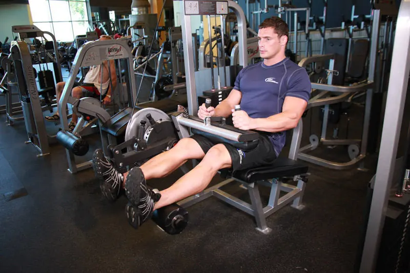 Seated Leg Curl: starting position